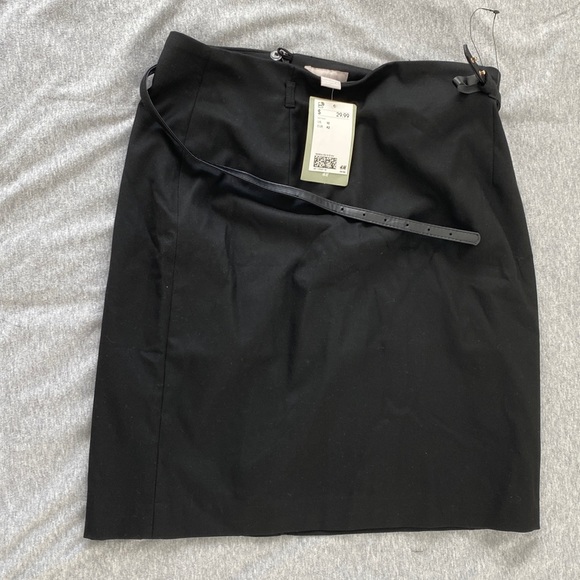 Brand new classic pencil skirt - Picture 1 of 3